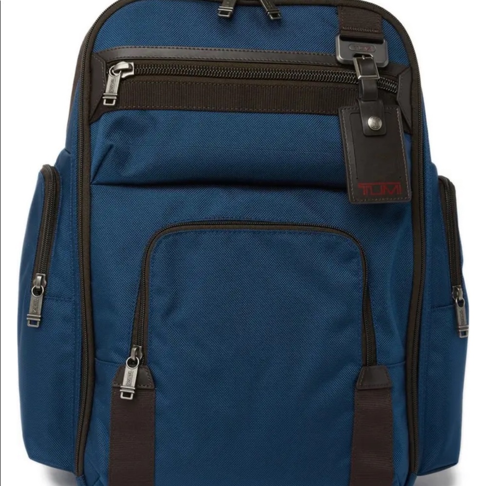 Tumi Gilman Brief Pack